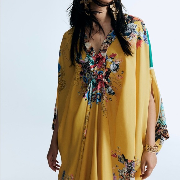 Anamika Khanna x H&M kaftan - Picture 2 of 6
